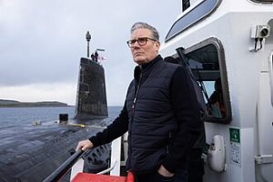 18/04/2026. Scotland, United Kingdom. Prime Minister Keir Starmer and Defence Secretary John Healey meet submariners as they visit a Vanguard class submarine off the coast of Scotland following the completion of the UK's latest nuclear deterrent patrol. Picture by Simon Dawson / No 10 Downing Street