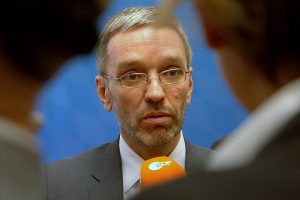 Michael Lucan, CC BY-SA 3.0 DE , via Wikimedia Commons
