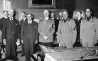 Bundesarchiv, Bild 183-R69173 / CC-BY-SA 3.0, CC BY-SA 3.0 DE , via Wikimedia Commons