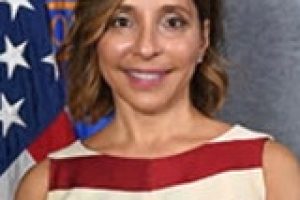 Linda_Yaccarino_official_photo_(cropped)_2