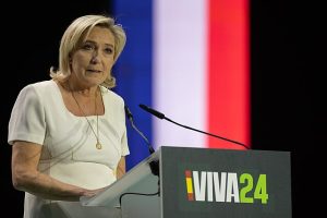 Marine_Le_Pen_VIVA_24_(2) (1)