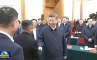 习近平和马云握手