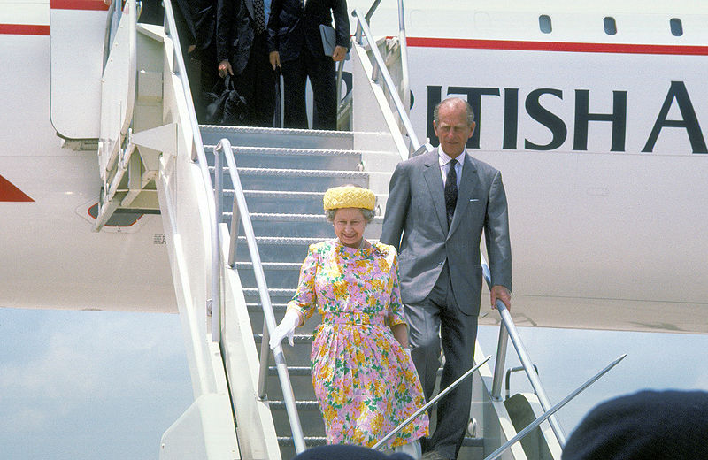 File:Queen Elizabeth II and Prince Philip disembark from a British Airways Concorde.jpg