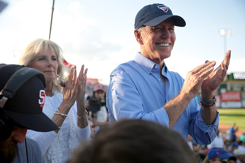 File:Jill Biden & Joe Biden - 48252562292.jpg